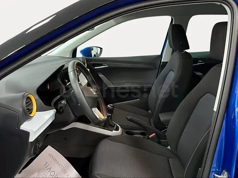 Usado Seat Arona Style 115 CV (84 kW) 2025 Azul SUV