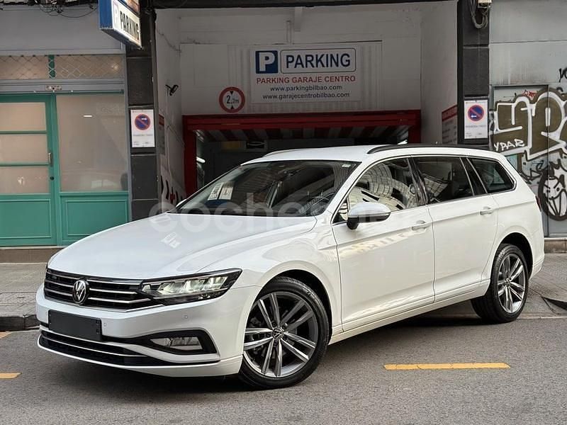 Blanco Usado 2021 VW Passat Alltrack Familiar | 20.995 € (Precio justo) - Imagen 1/4