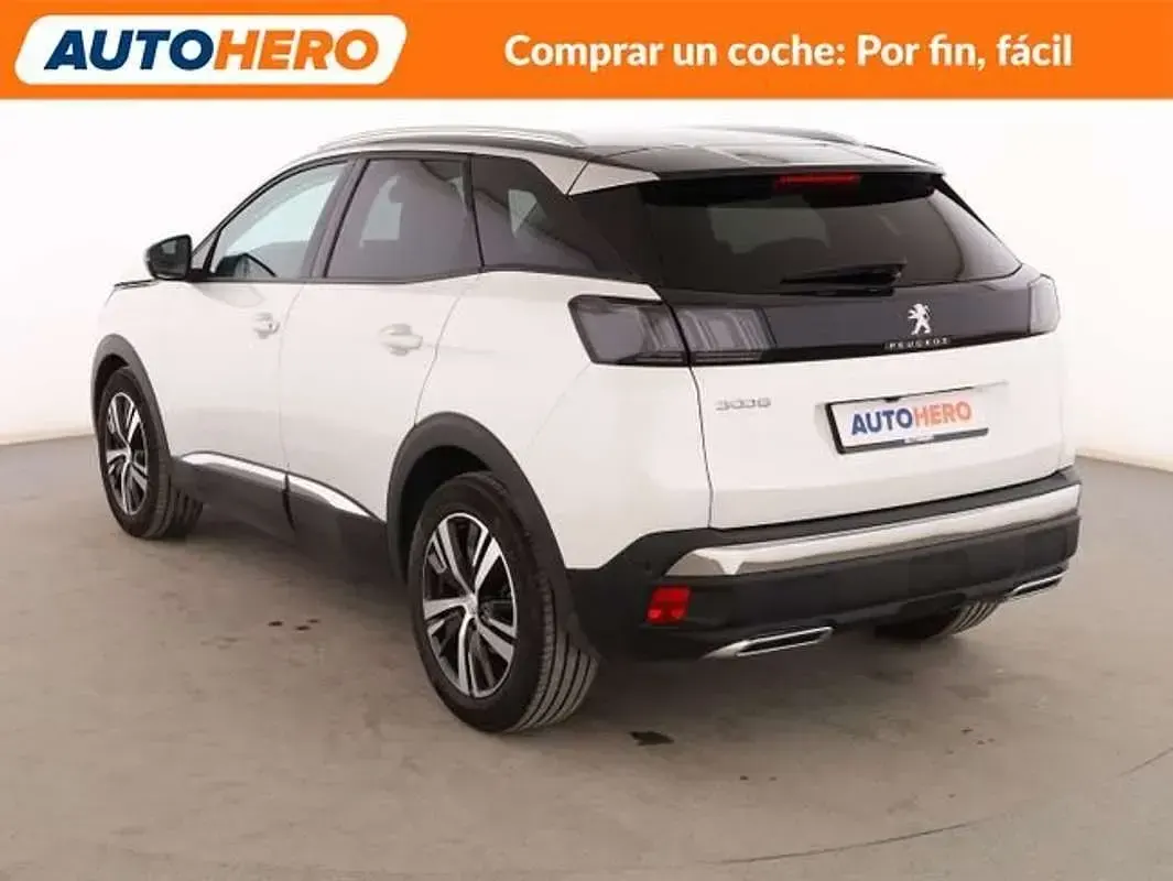 Usado Peugeot 3008 Allure 131 CV (96 kW) 2021 Blanco SUV