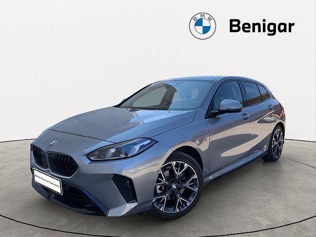 Usado BMW 120 Comfort Edition 170 CV (125 kW) 2025 Gris Utilitario