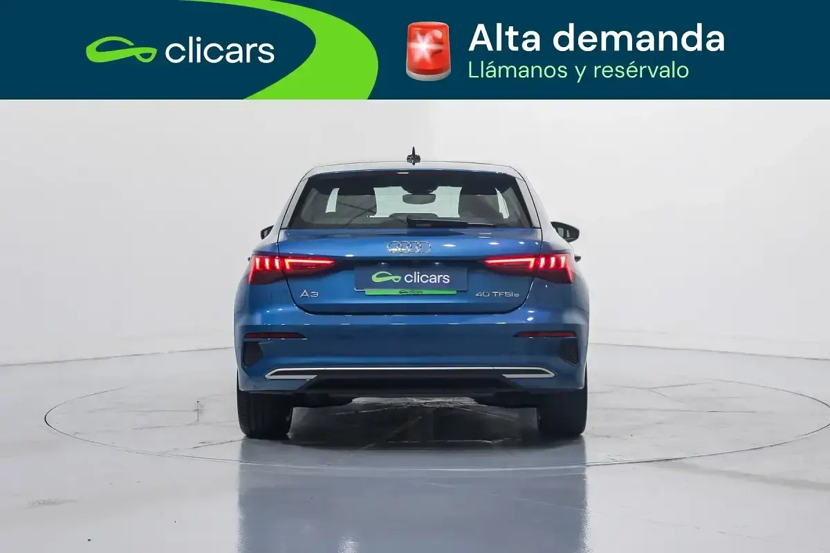 Usado Audi A3 Sportback e-tron Advanced 150 CV (110 kW) 2022 Azul Utilitario