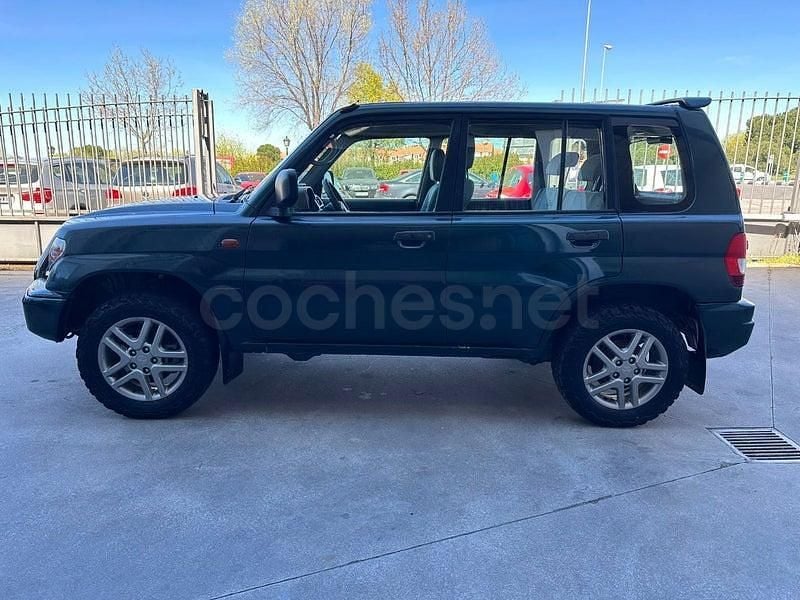 Usado Mitsubishi Montero Plus 114 CV (83 kW) 2004 Verde SUV