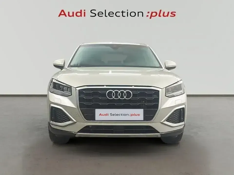 Usado Audi Q2 Advanced Plus 116 CV (85 kW) 2025 Gris SUV