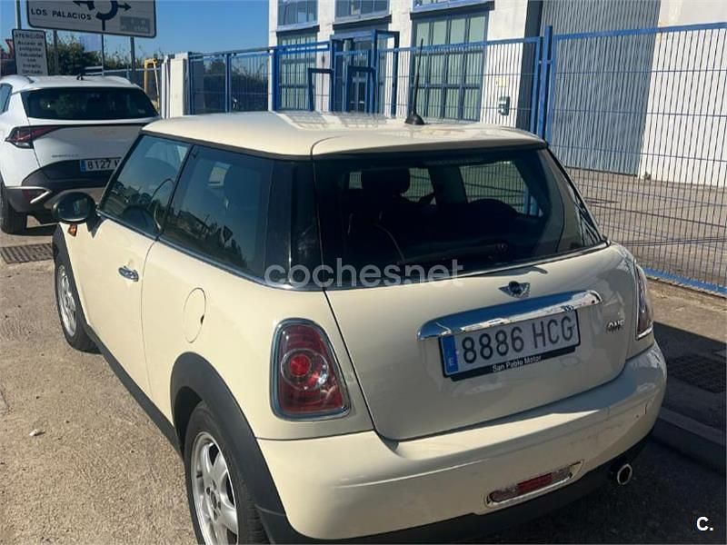 Usado Mini ONE 95 CV (69 kW) 2011 Blanco Utilitario