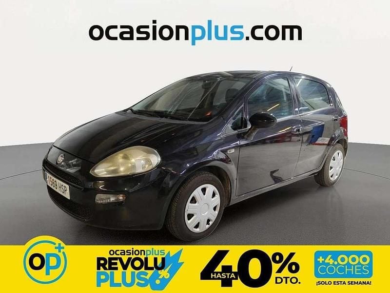 Usado Fiat Punto Pop 75 CV (55 kW) 2013 Negro Utilitario