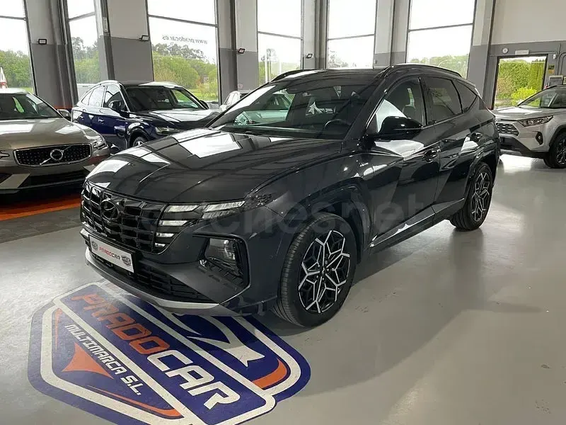 Usado Hyundai Tucson 265 CV (194 kW) 2023 Gris / plata SUV