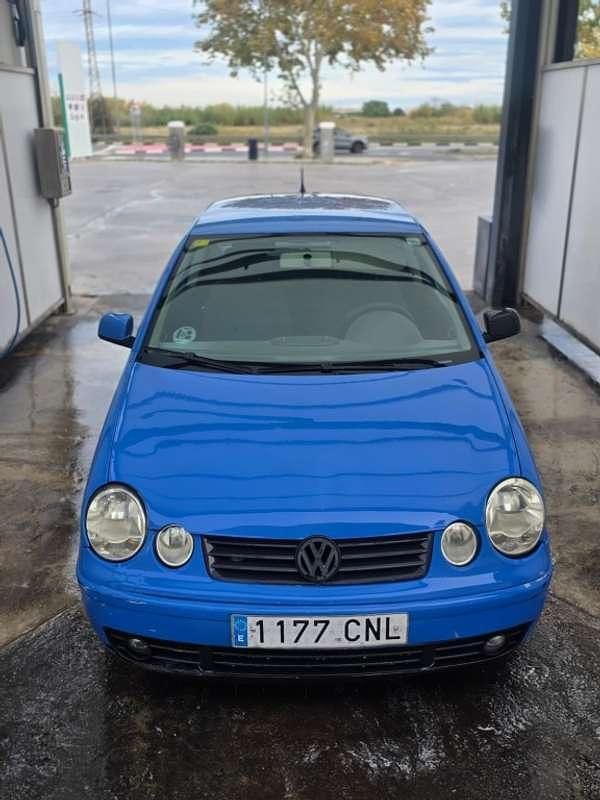 Usado VW Polo Conceptline 63 CV (46 kW) 2003 Azul Utilitario