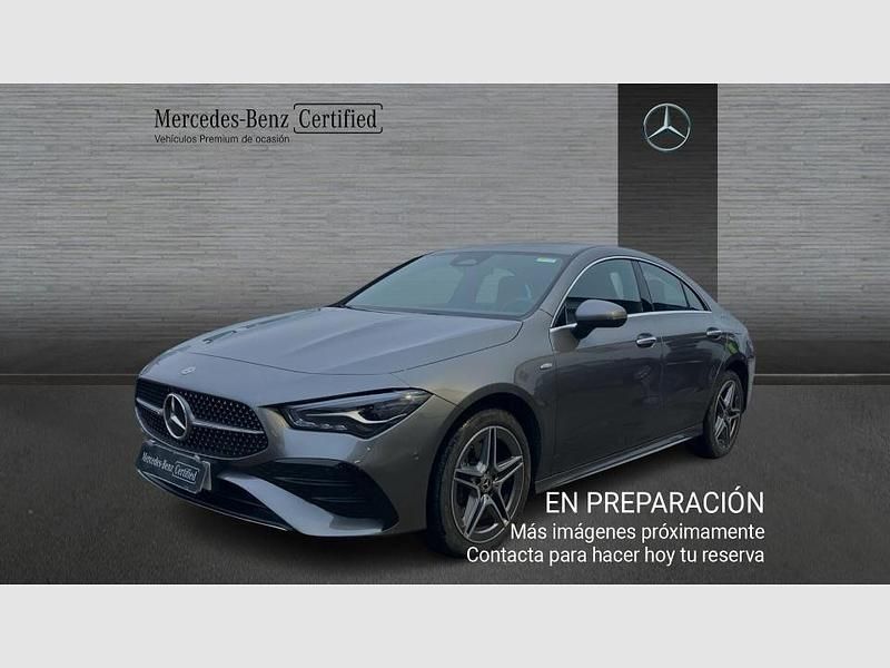 Usado Mercedes CLA250e AMG line 218 CV (160 kW) 2025 Gris Berlina
