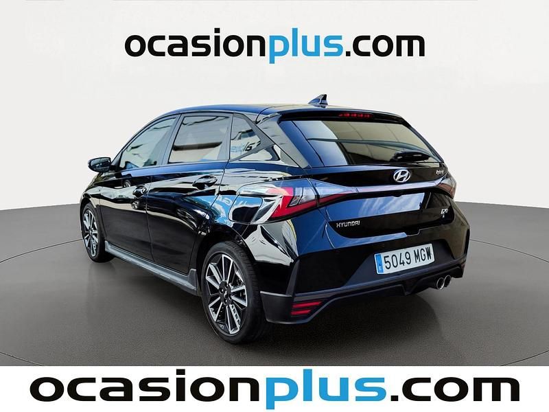 Usado Hyundai i20 N Line 101 CV (74 kW) 2023 Negro Utilitario