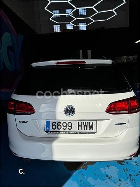 Usado VW Golf VII Business 110 CV (80 kW) 2014 Blanco Familiar