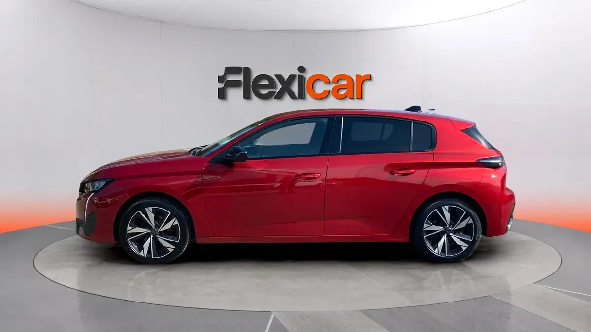 Usado Peugeot 308 Allure 131 CV (96 kW) 2023 Granate Berlina