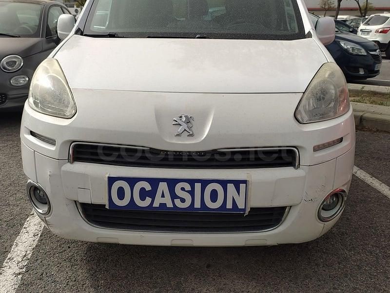Usado Peugeot Partner Tepee Active 92 CV (67 kW) 2013 Blanco Monovolumen