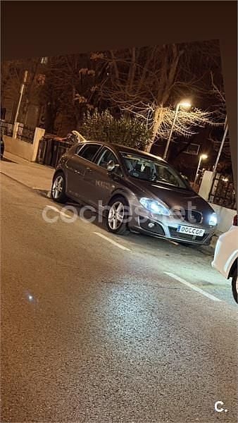 Usado Seat Leon Copa 125 CV (91 kW) 2012 Gris / plata Berlina