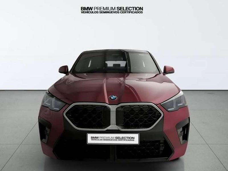 Rojo Usado 2024 BMW X2 Comfort Edition SUV | 47.850 € - Imagen 1/4
