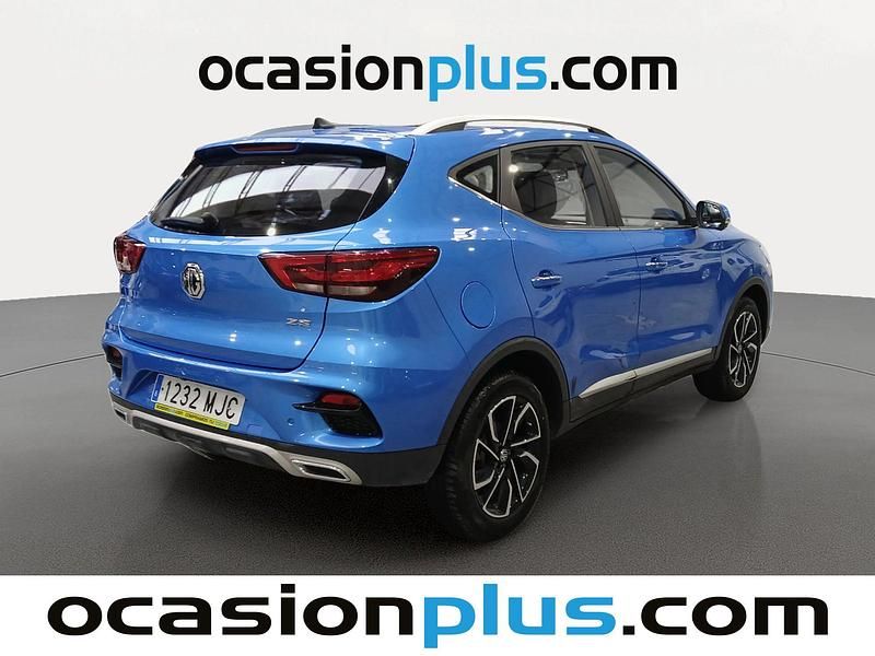Usado MG ZS Luxury 111 CV (81 kW) 2023 Blanco SUV