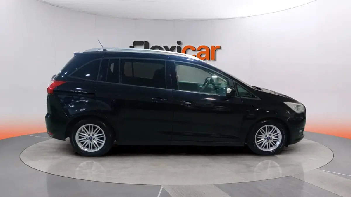 Usado Ford Grand C-Max Trend+ 100 CV (73 kW) 2017 Negro Monovolumen
