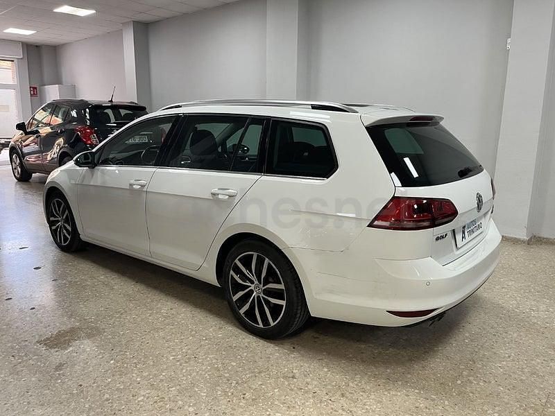 Usado VW Golf VII Sportline 150 CV (110 kW) 2017 Blanco Familiar