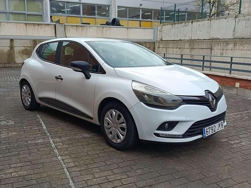 Usado Renault Clio IV Business 75 CV (55 kW) 2017 Blanco Utilitario