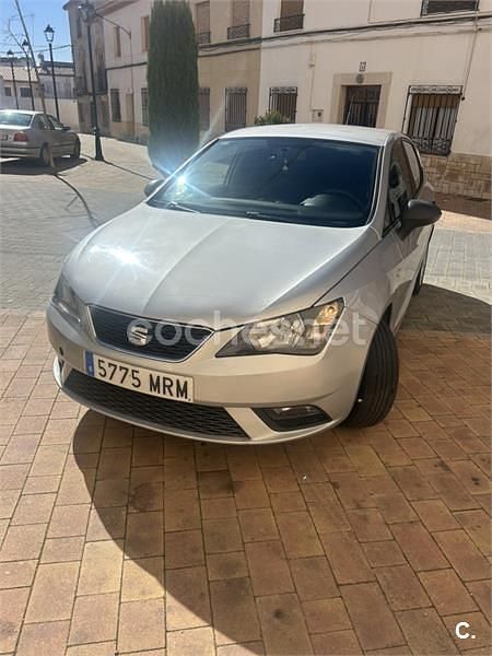 Usado Seat Ibiza Ecomotive 75 CV (55 kW) 2016 Gris / plata Berlina