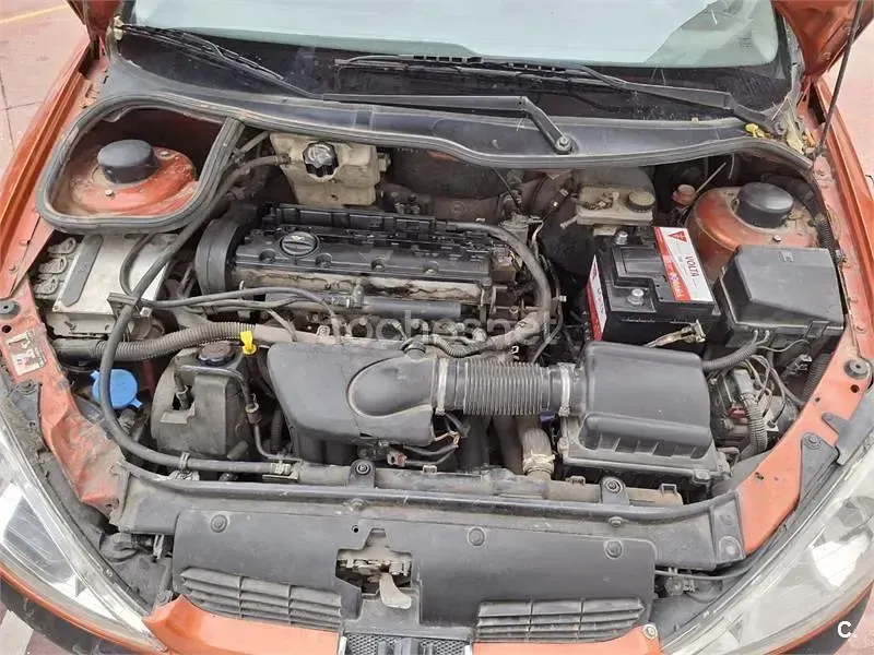 Usado Peugeot 206 GTi 138 CV (101 kW) 2001 Naranja Berlina