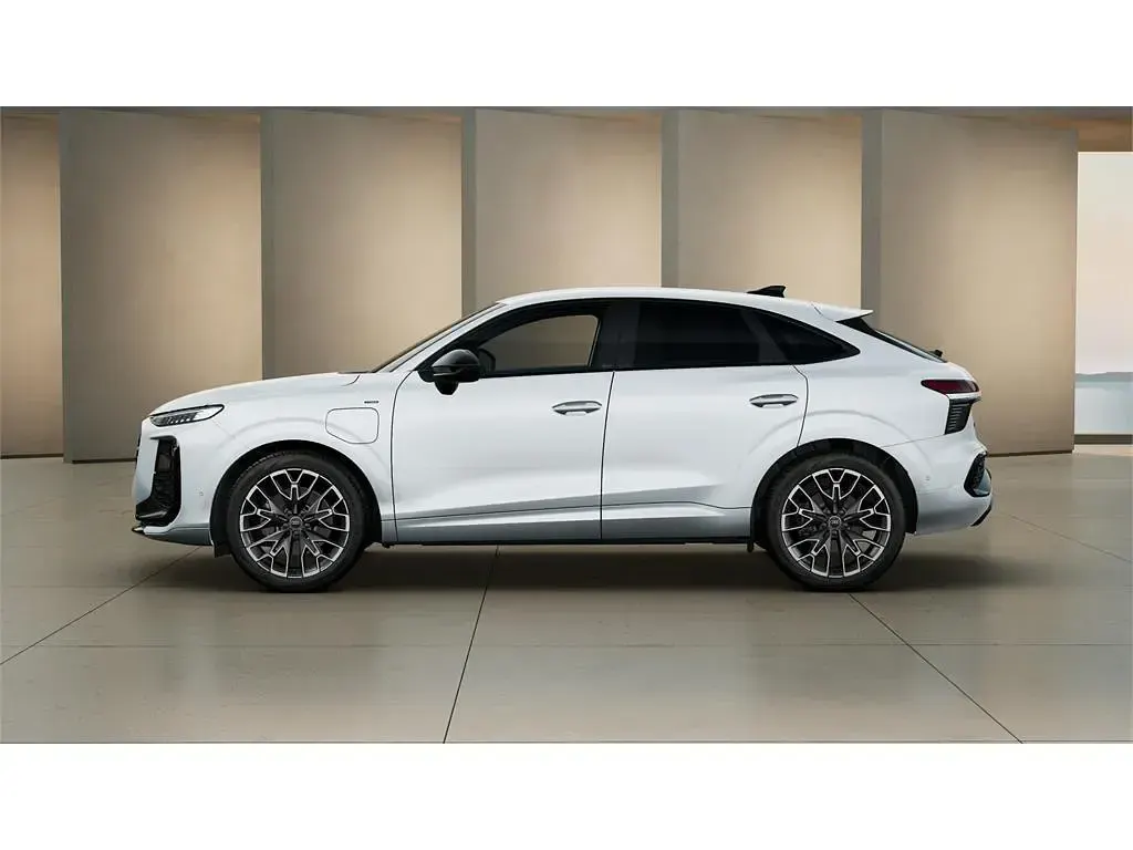 Nuevo Audi Q3 Sportback 272 CV (200 kW) 2026 Blanco glaciar SUV