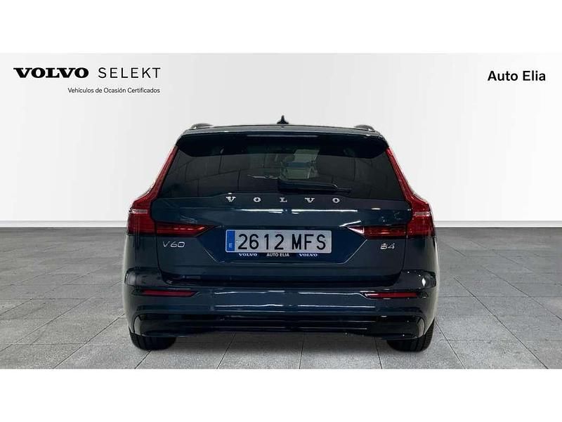 Usado Volvo V60 Plus 197 CV (144 kW) 2023 Azul Familiar