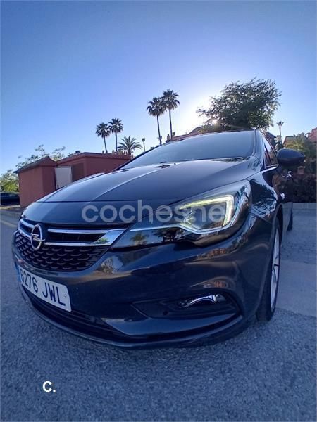 Gris / plata Usado 2017 Opel Astra Business Familiar | 9000 € (Precio justo) - Imagen 1/4