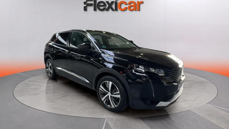 Usado Peugeot 3008 Allure 131 CV (96 kW) 2021 Negro Monovolumen