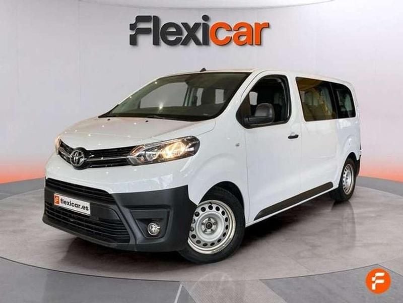 Usado Toyota Proace Comfort 120 CV (88 kW) 2022 Blanco Monovolumen