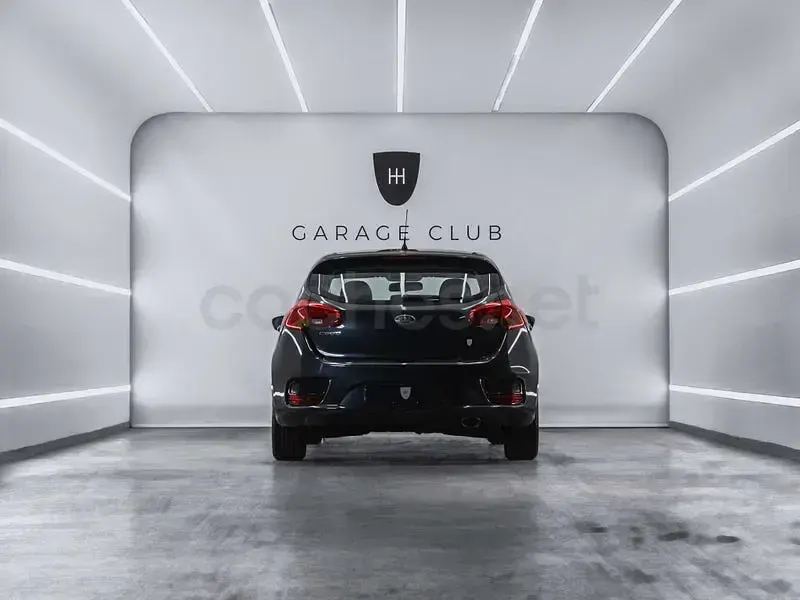 Usado Kia Ceed 100 CV (73 kW) 2017 Gris / plata Utilitario