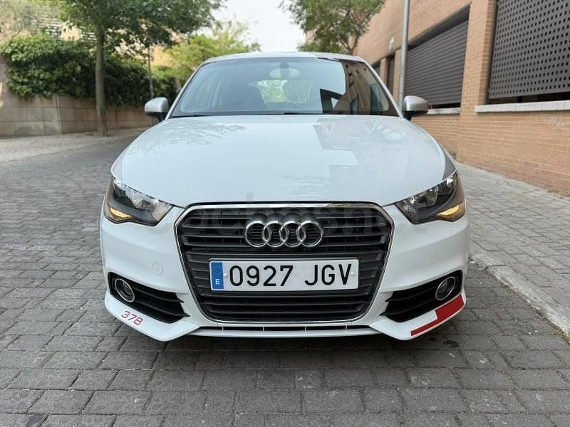 Usado Audi A1 Attraction 86 CV (63 kW) 2014 Blanco Utilitario