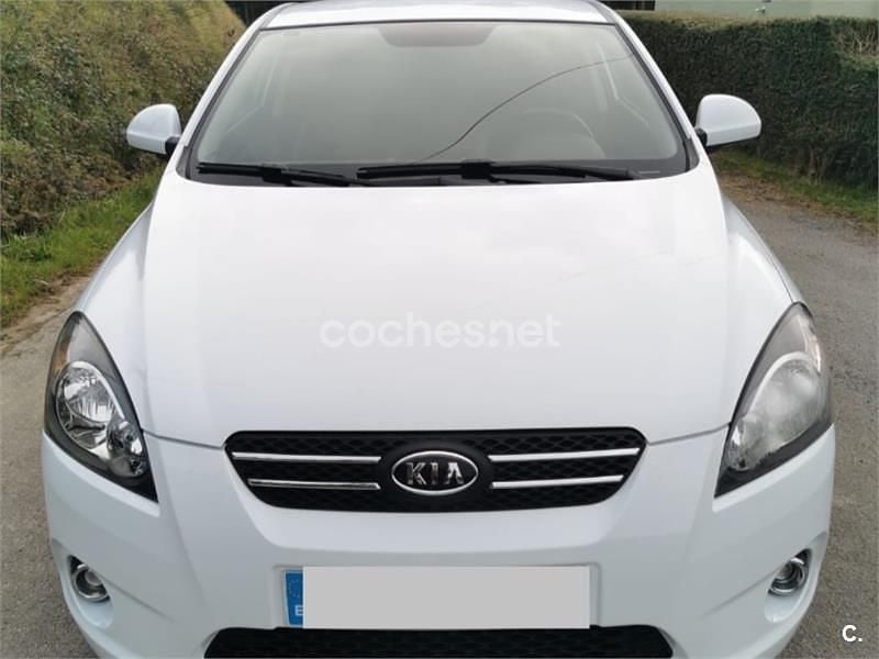 Usado Kia ProCeed 140 CV (102 kW) 2009 Blanco Utilitario