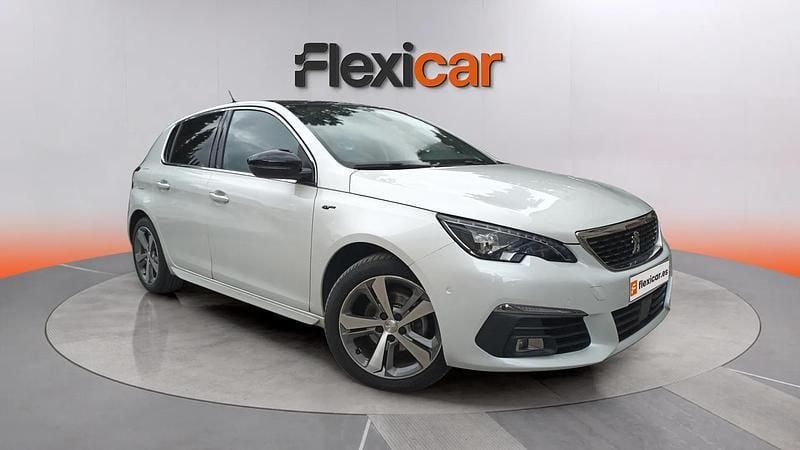 Używany Peugeot 308 GT 131 KM (96 kW) 2021 Sedan/Limuzyna