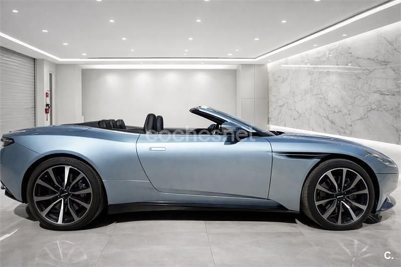 Usado Aston Martin DB11 510 CV (375 kW) 2019 Azul Descapotable
