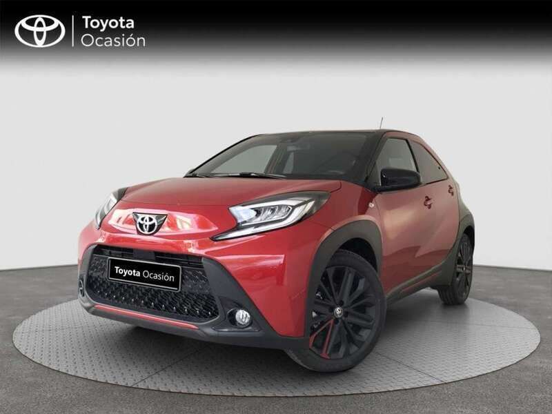 Rojo Usado 2024 Toyota Aygo Utilitario | 16.400 € (Precio justo) - Imagen 1/4