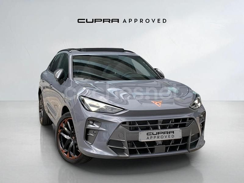 Gris / plata Usado 2024 Cupra Terramar VZ SUV | 45.990 € (Precio justo) - Imagen 1/4