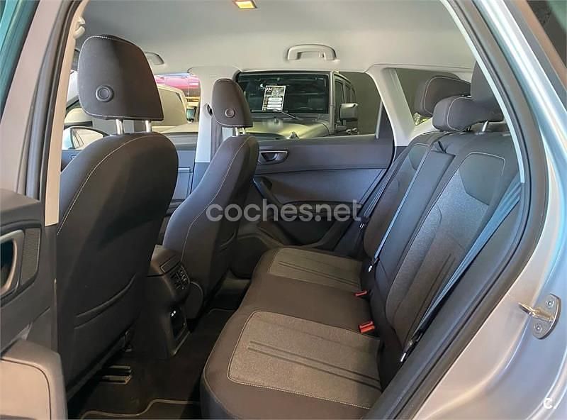 Begagnad Seat Ateca Xperience 150 HK (110 kW) 2024 Grå SUV