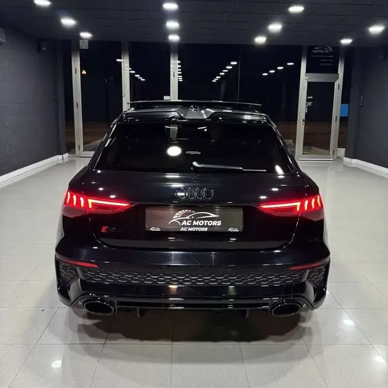 Usado Audi RS3 Sportback Premium 400 CV (294 kW) 2023 Negro Utilitario