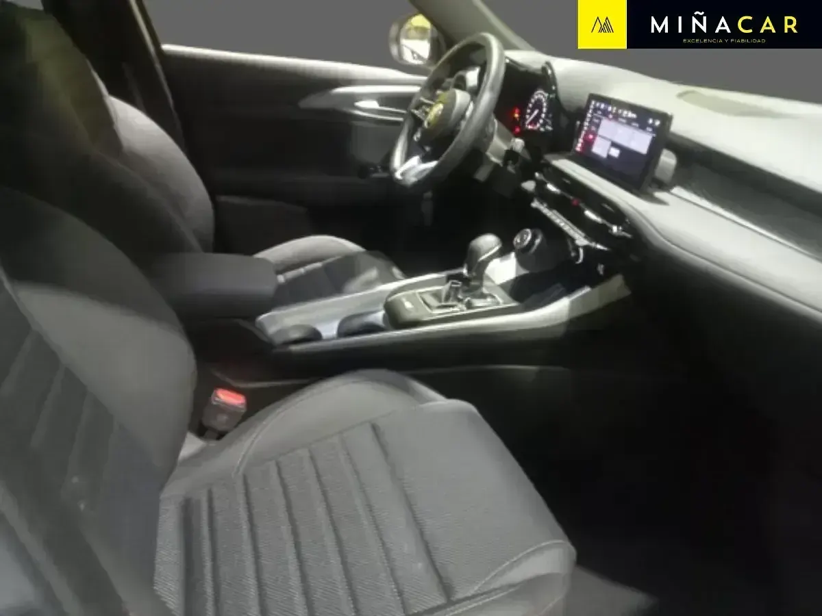 Usado Alfa Romeo Tonale Sprint 130 CV (95 kW) 2023 Blanco SUV