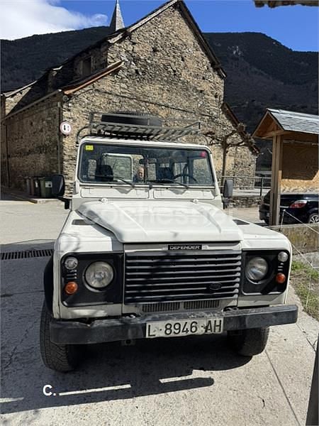 Usado Land Rover Defender 122 HP (89 kW) 2000 Branco SUV