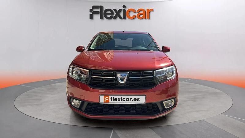 Usado Dacia Sandero Lauréate 90 CV (66 kW) 2017 Rojo Utilitario