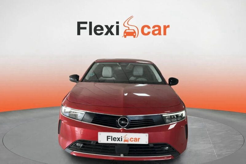 Usado Opel Astra Elegance 130 CV (95 kW) 2022 Rojo Berlina