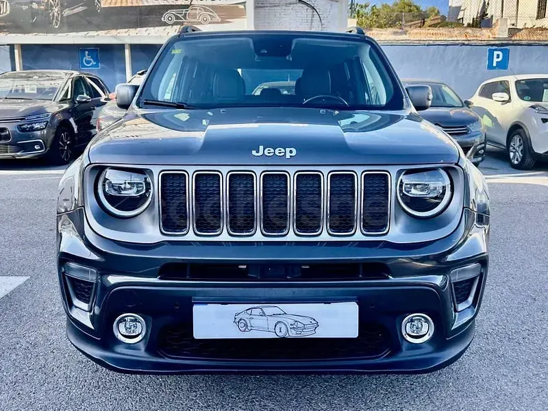 Usado Jeep Renegade Limited 120 CV (88 kW) 2018 Gris / plata SUV