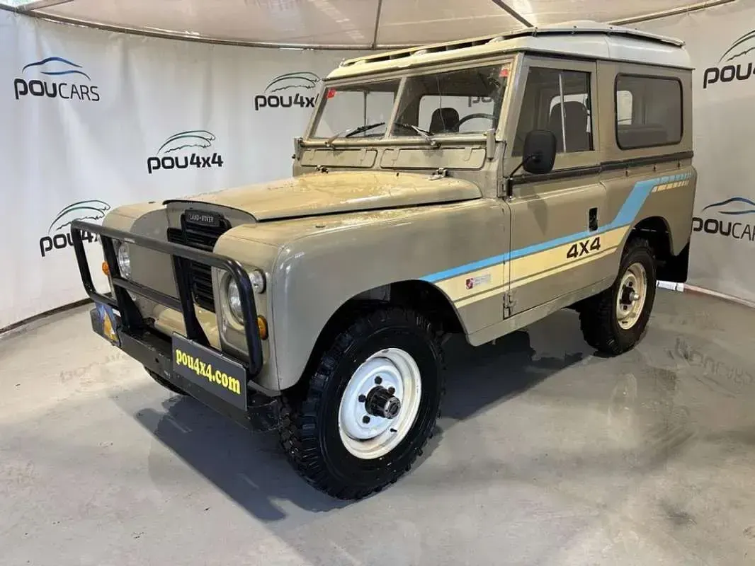 Usado Land Rover 88 1979 Gris SUV