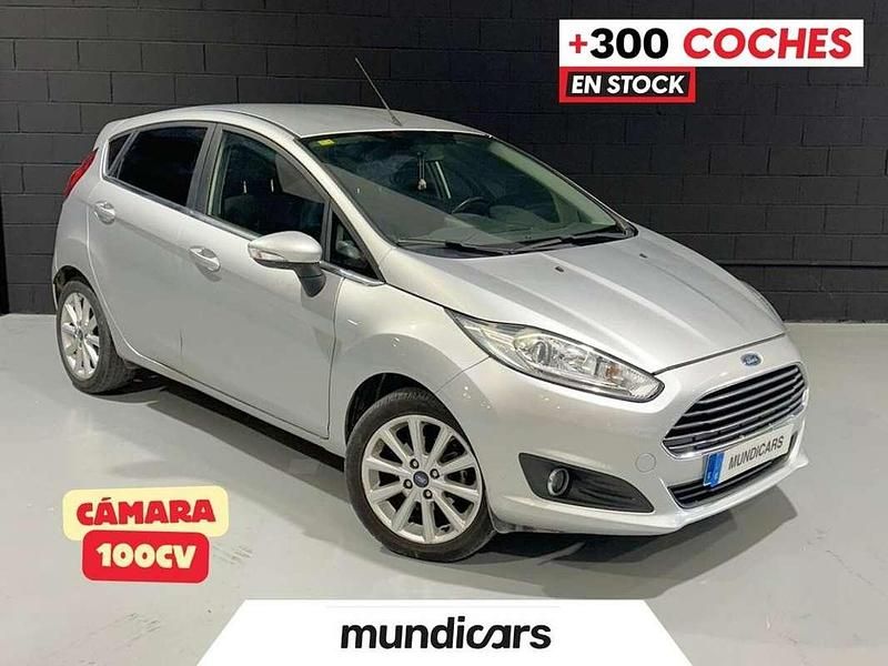 Plateado Usado 2016 Ford Fiesta Titanium Utilitario | 10.890 € (Precio justo) - Imagen 1/4