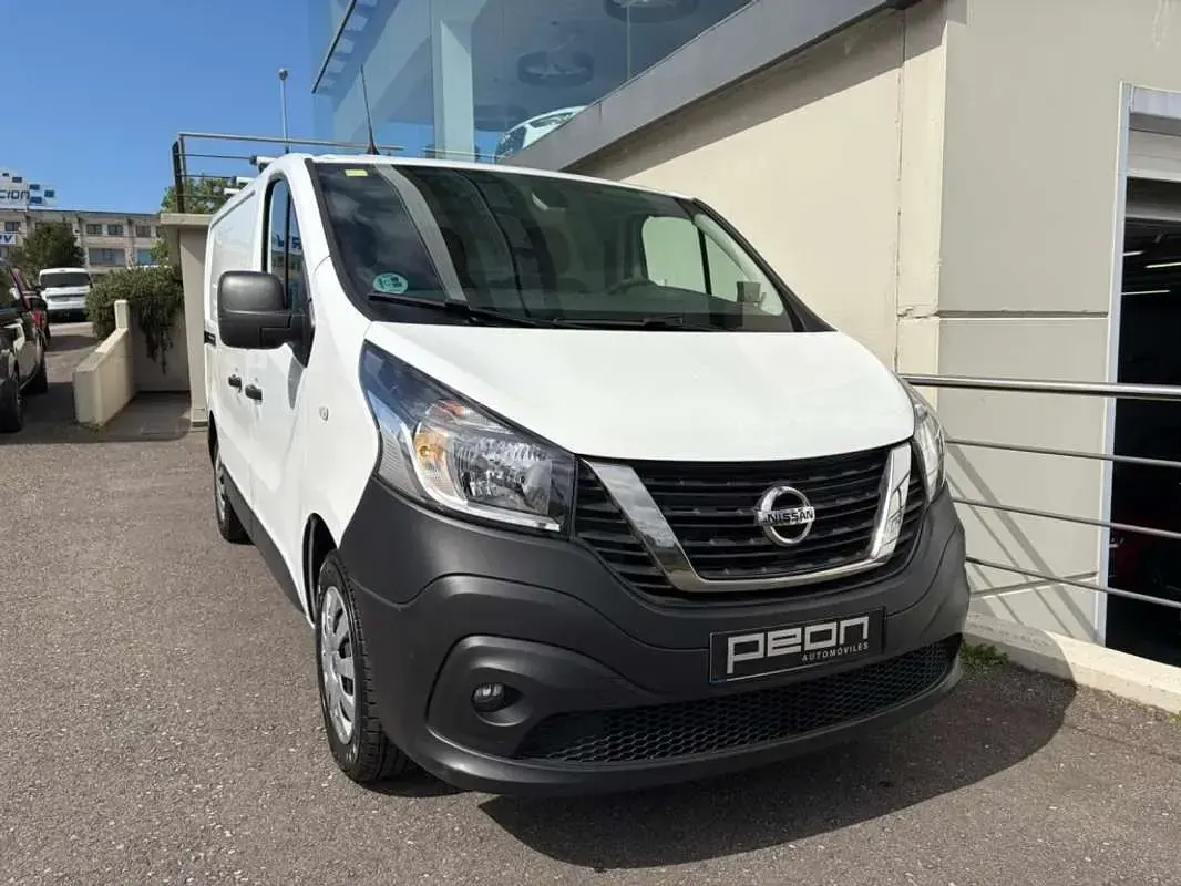 Usado Nissan NV300 Comfort 120 CV (88 kW) 2020 Blanco Van