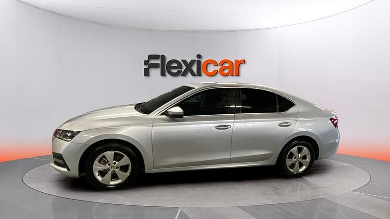 Usado Skoda Octavia Ambition 116 CV (85 kW) 2022 Gris Berlina