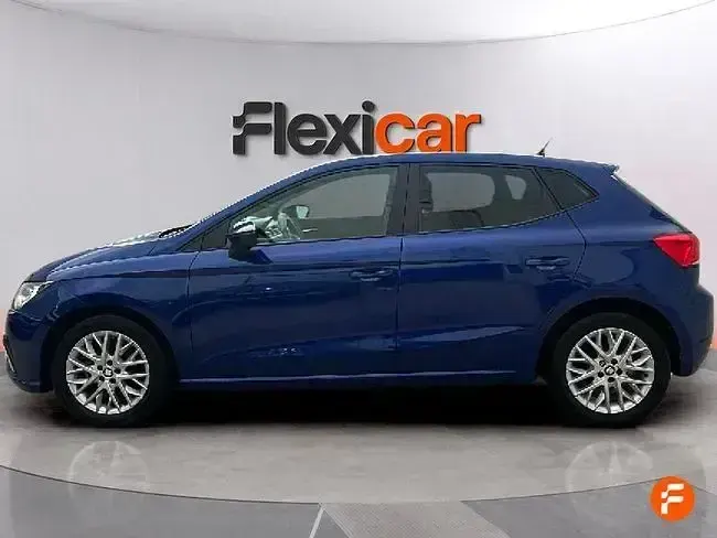 Usado Seat Ibiza Reference 80 CV (58 kW) 2019 Azul Utilitario