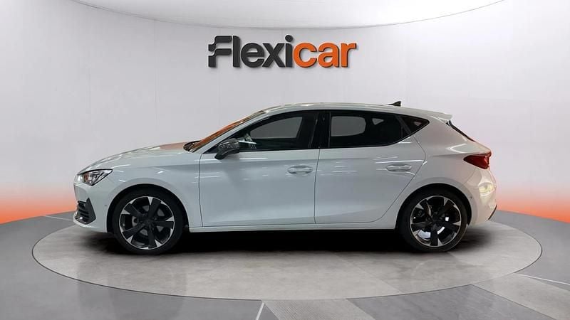 Usado Cupra Leon 150 HP (110 kW) 2023 Branco Sedan