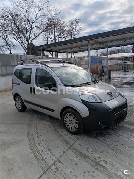 Gris / plata Usado 2011 Peugeot Bipper Outdoor Van | 7500 € (Precio justo) - Imagen 1/4